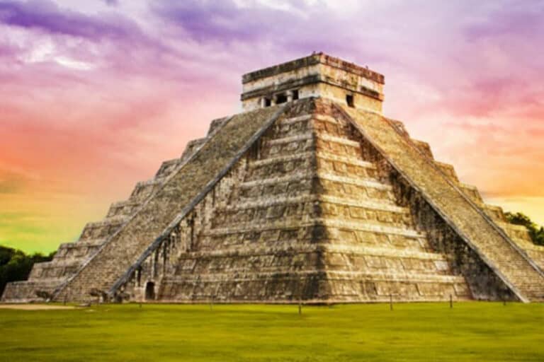 Cómo y para qué se construyó la Pirámide de Chichen Itzá Info