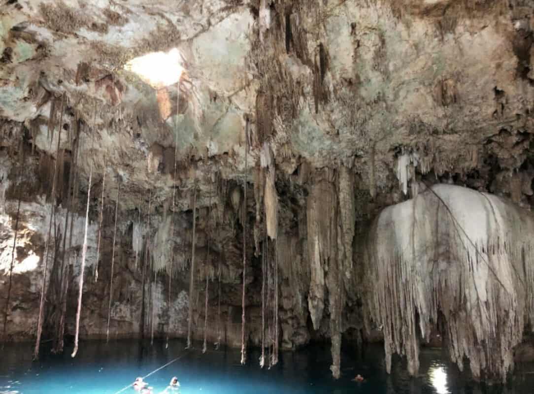 Cenote Xkeken - Caverna