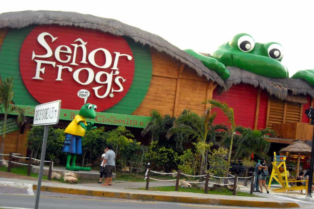 Antros en Cancún - Señor Frogs