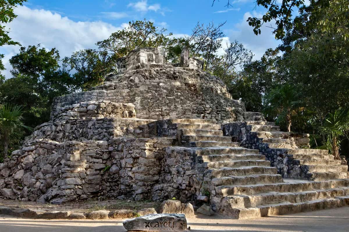 Xcaret Actividades - Las viejas Ruinas Mayas