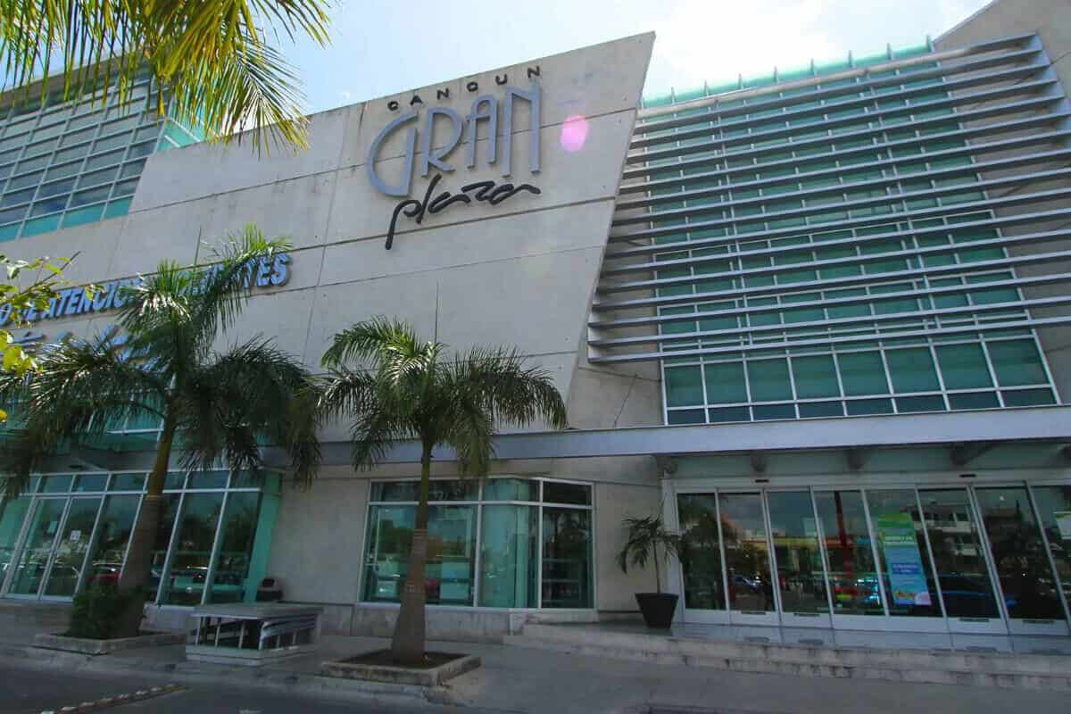 Cancún Plazas Comerciales- La Gran Plaza
