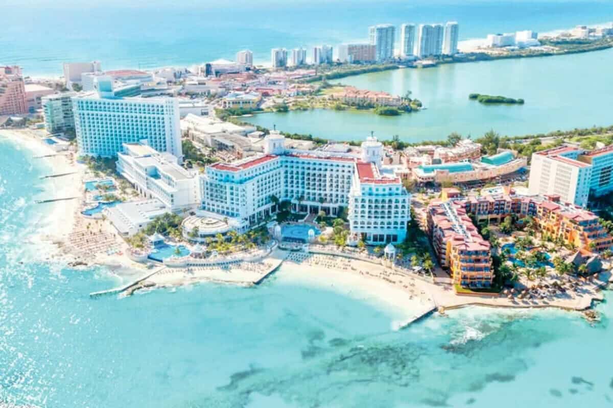 Historia de Cancún- La historia de Cancún desde los años 60