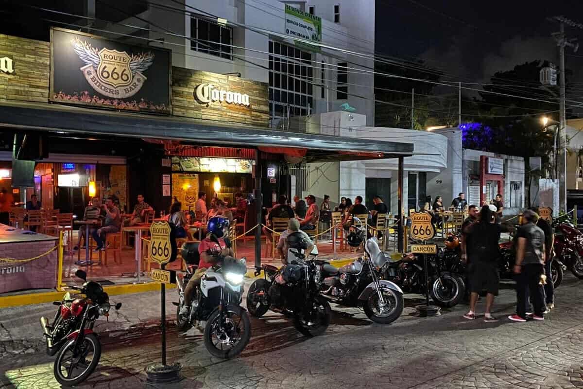 Bares en Cancún - Bar Route 666
