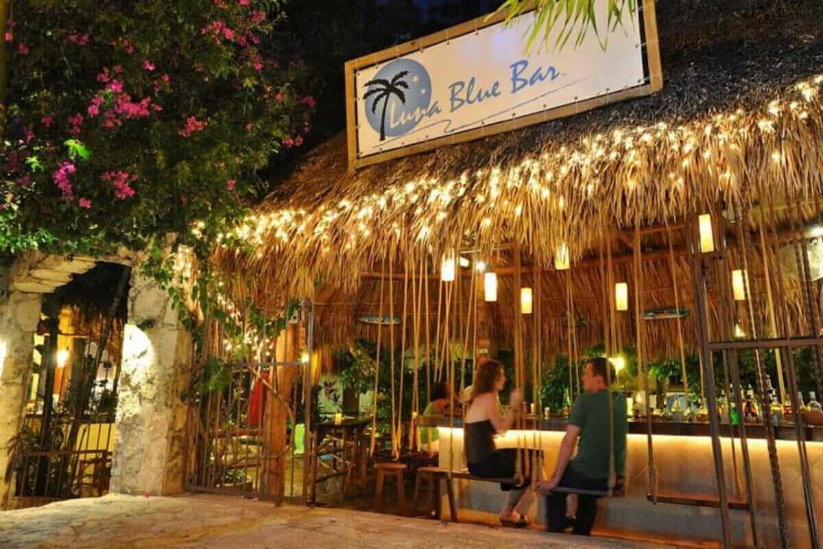 Bares en Cancún - Blue Bar