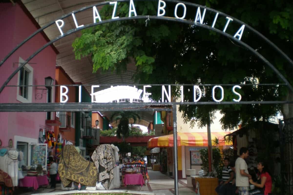 Plaza Bonita Cancún - Cómo llegar al centro comercial Plaza Bonita Cancún